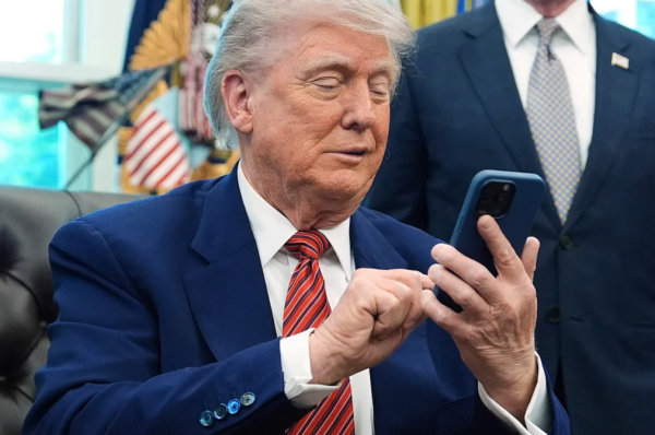 配资头条网 特朗普提交机密通知